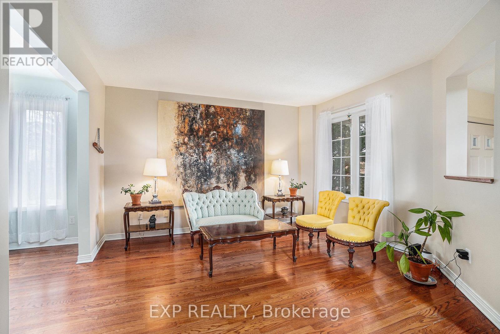 29 Woodford Way, Ottawa, Ontario K2J 4B9 - Photo 5 - X12929540