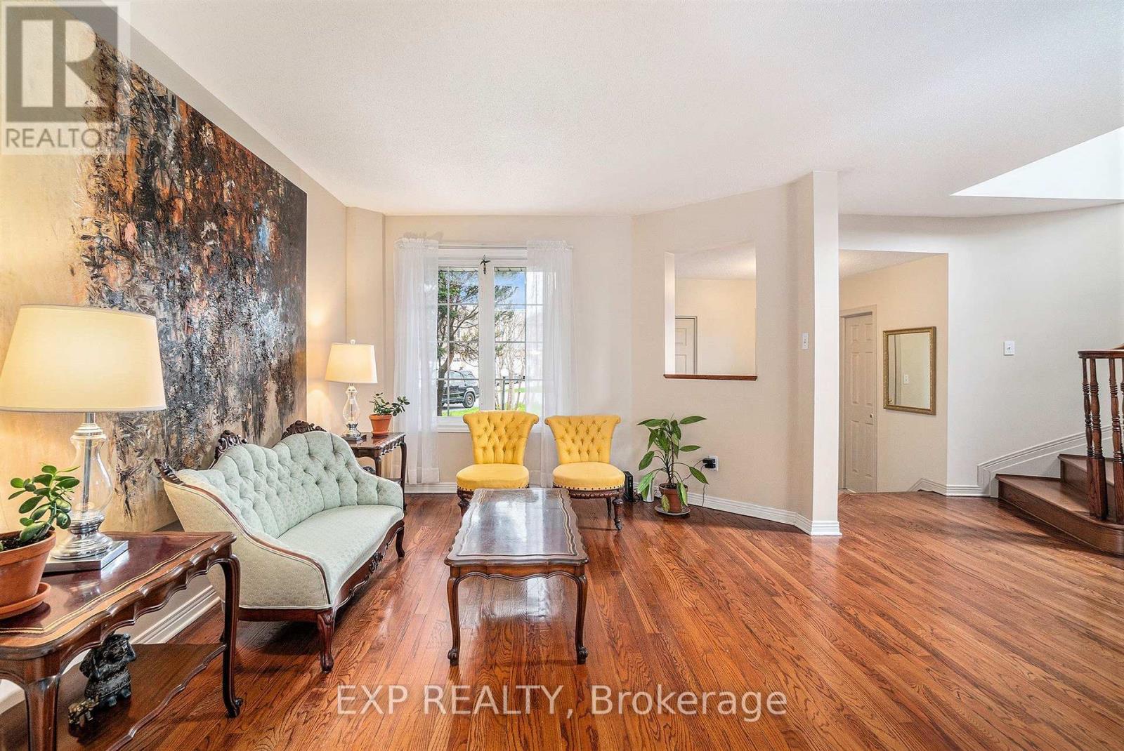 29 Woodford Way, Ottawa, Ontario K2J 4B9 - Photo 9 - X12929540